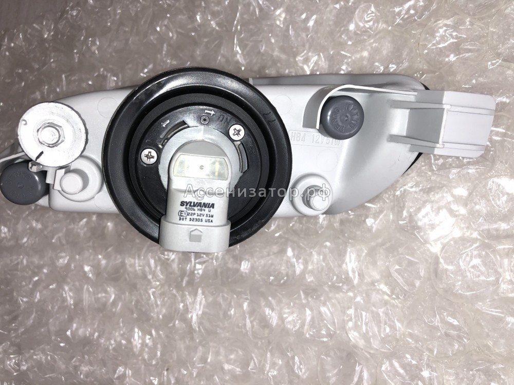 Фара противотуманная правая до 2004 TOYOTA CAMRY CV30 2001-2006 81210AA010