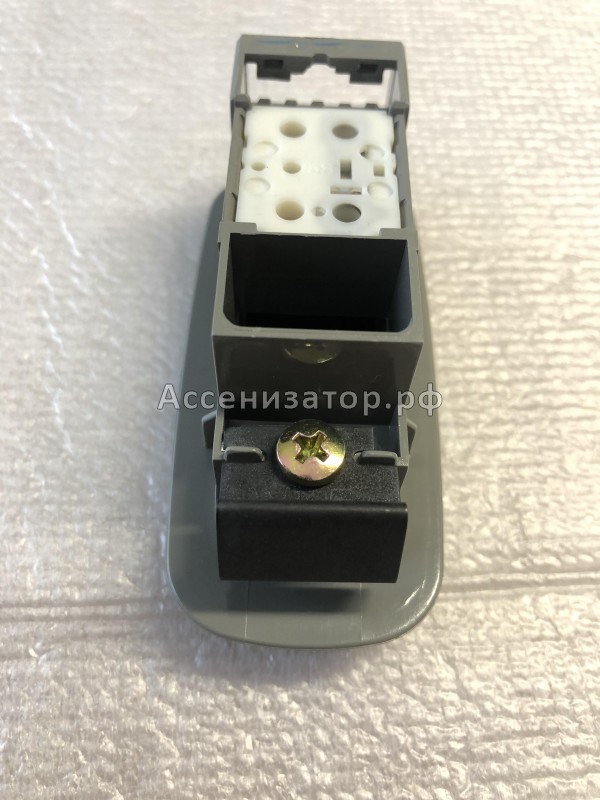 Кнопка заднего левого стеклоподъемника TOYOTA Camry V20 84810AA010G0