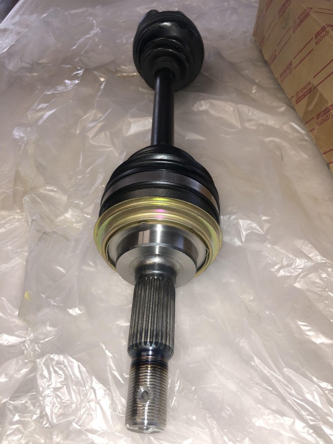 Вал привода левый TOYOTA 4342020294