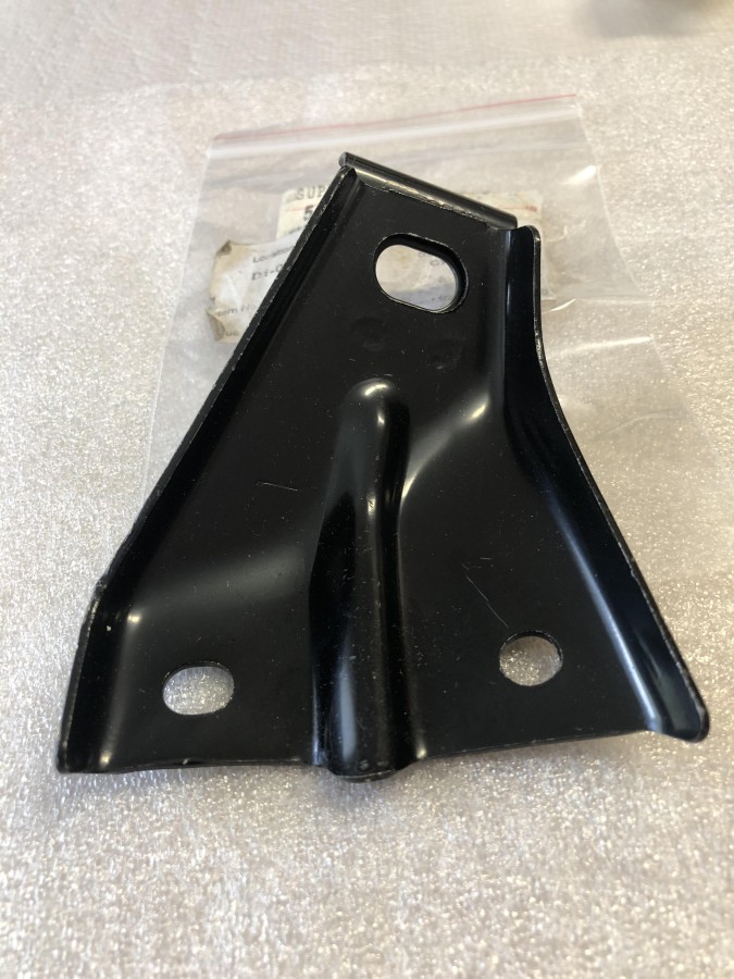 Кронштейн бампера TOYOTA Land Cruiser 80 5206260010