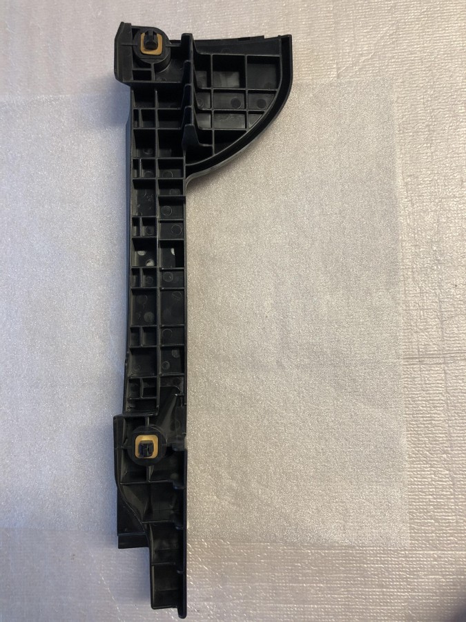 Кронштейн переднего бампера TOYOTA Hiace KDH200 5211626091