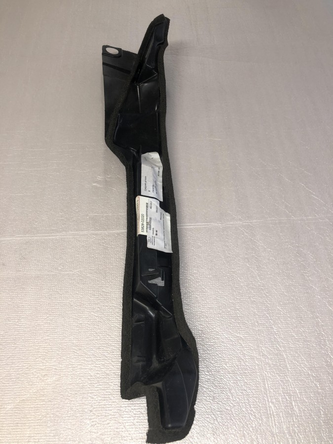 Пыльник переднего левого крыла TOYOTA COROLLA E120 HB 5382802020