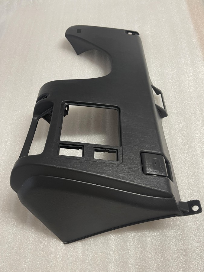 Панель над коленями водителя TOYOTA Camry V30 2001-2006 5530233090B1