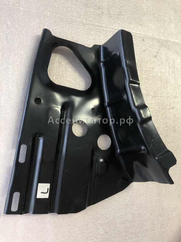 Панель кронштейн крепления Toyota AVENSIS T250 5571405040