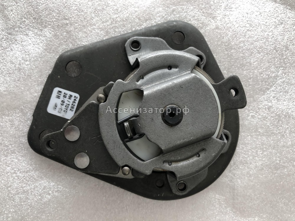 Механизм регулировки переднего сиденья TOYOTA COROLLA E120 7240702010