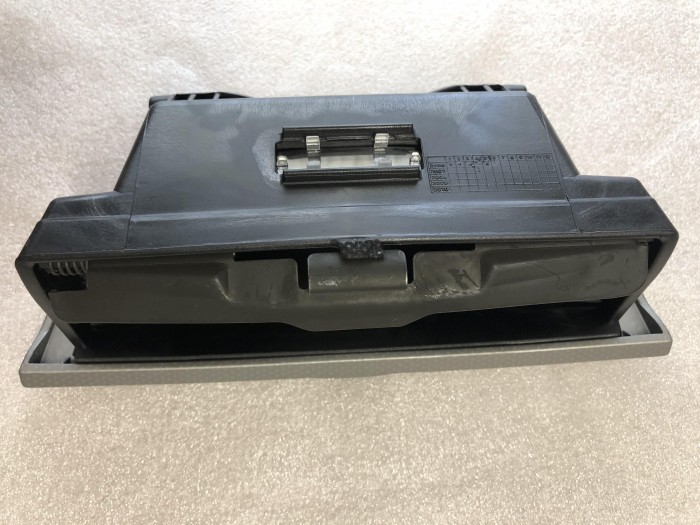 Пепельница передняя TOYOTA Corolla E120 7410202090B1