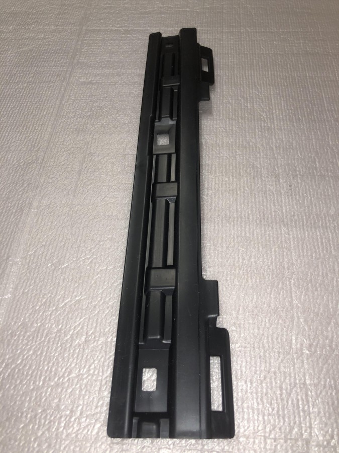 Молдинг планка поясная TOYOTA 7573360010