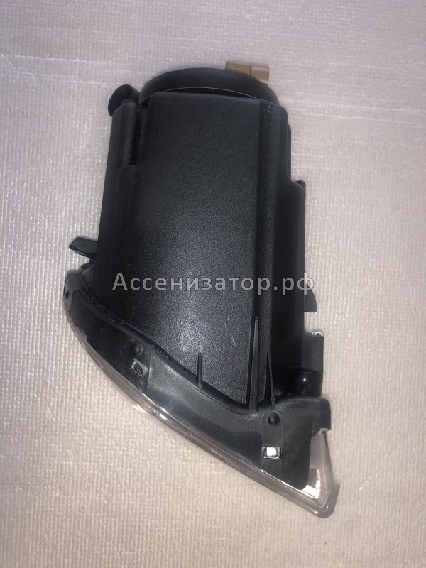 Фара противотуманная левая 1999-2005 Lexus IS 200 8122053012