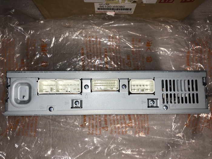 Усилитель акустической системы Lexus RX350 U30 8610048080