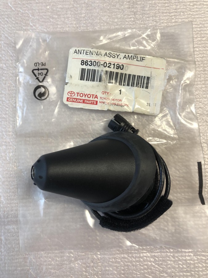 Антенна TOYOTA Corolla E120 8630002190