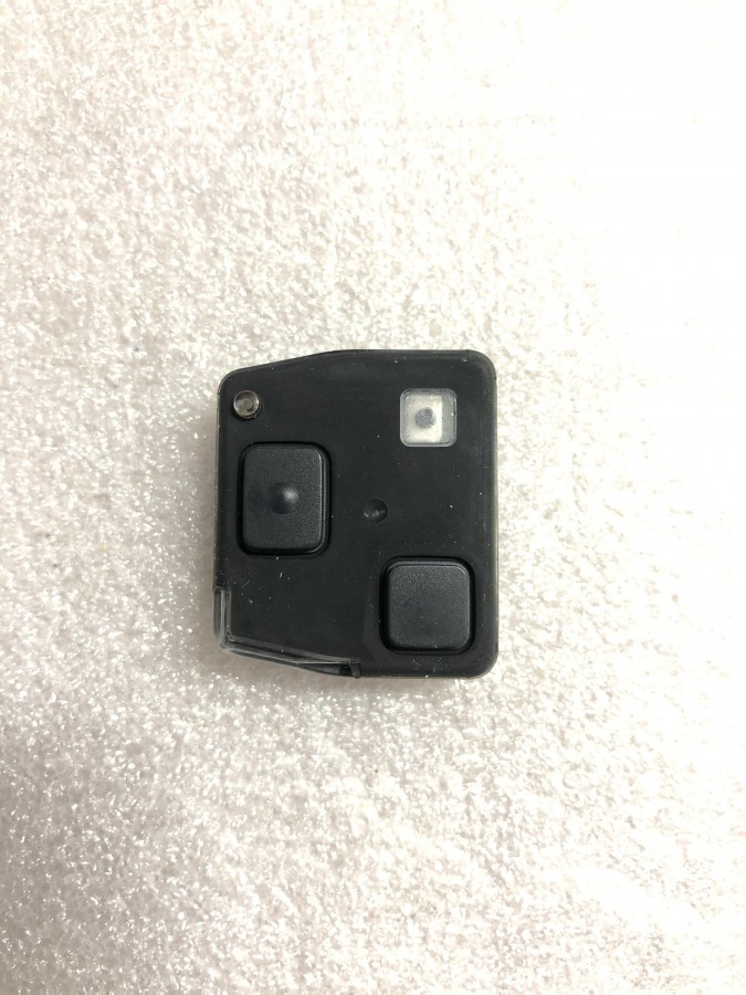 Передатчик TOYOTA 8907048202