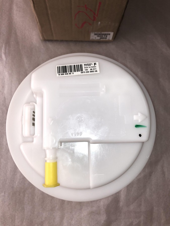 Насос топливный электрический CITROEN PEUGEOT 1525T9