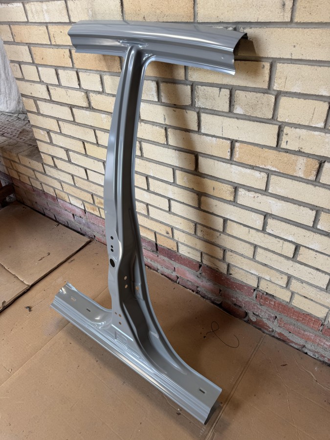 Стойка кузова правая средняя Hyundai Accent 71402250B1