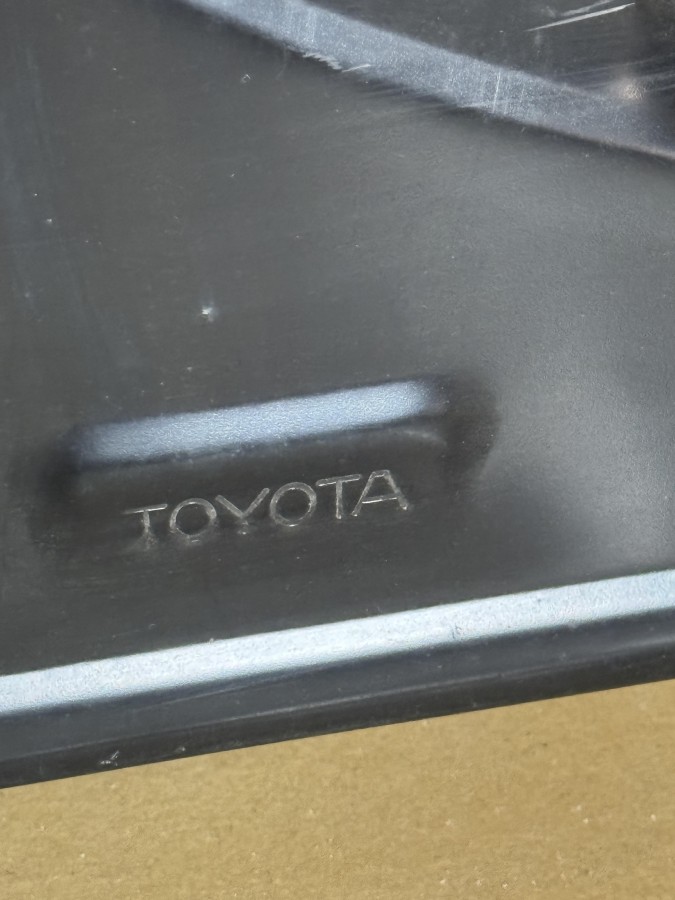 Дверь передняя правая Toyota Camry V20 Gracia 6700133060