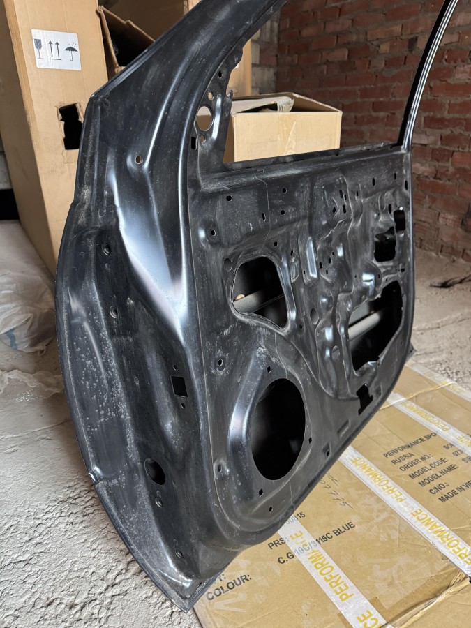 Дверь передняя правая Toyota Camry V20 Gracia 6700133060