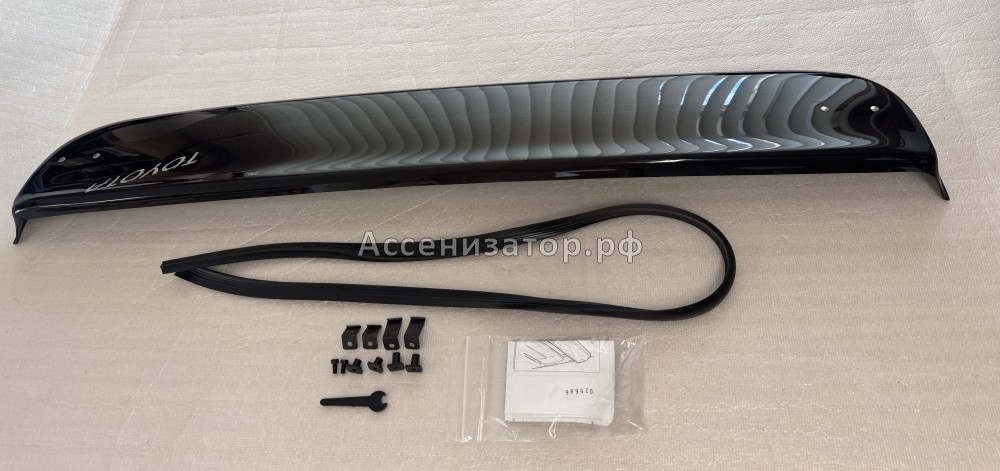 Дефлектор люка TOYOTA Land Cruiser Prado 120 2003-2009 700605